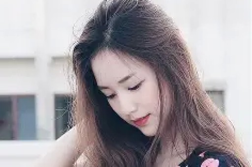 黄景瑜跨年话筒突失声现场观众拍下尴尬瞬间对比邓超引发热议