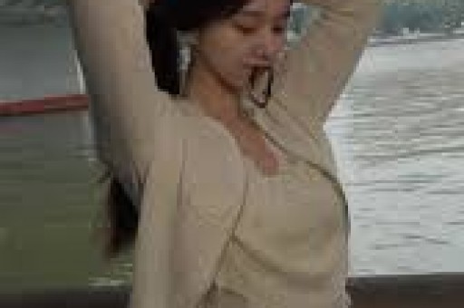 王嘉尔最新音乐节表演音画不同步被质疑假唱！业内人士这样回应